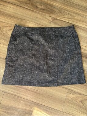 Avia Black and Gray Mini Skirt with Subtle Texture